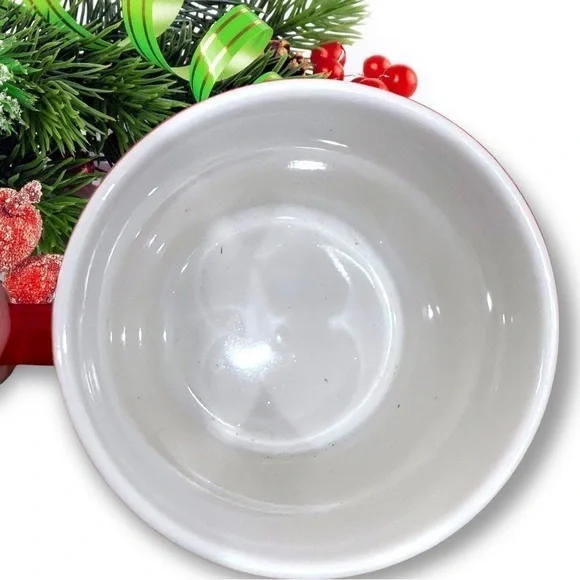 HALLMARK Embossed Merry Christmas 16 oz Ceramic Coffee Mug - Picture 3 of 4